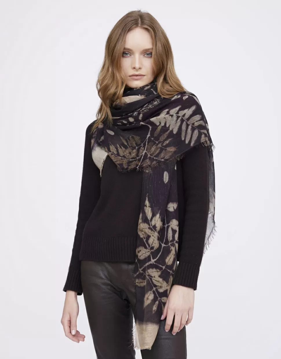 Faliero Sarti Sciarpe>Stola Floreale In Modal E Cashmere - Flora